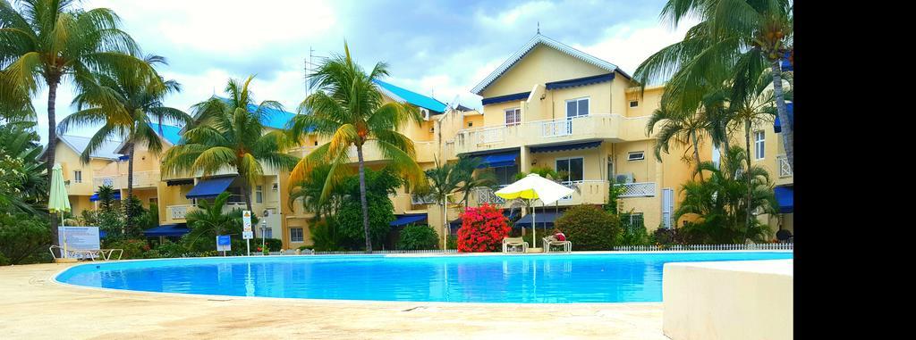 Villa In Le Tamier, 4 Bedrooms, 300M Flic En Flac Beach Flic en Flac Exterior foto