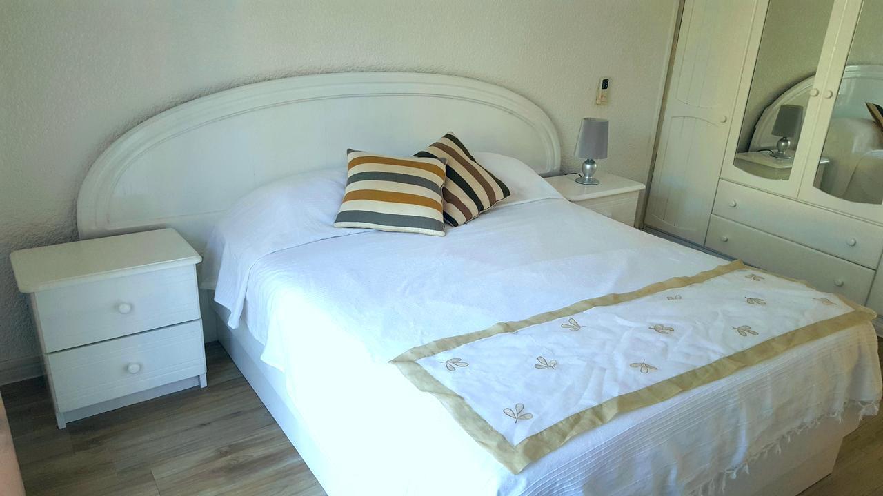 Villa In Le Tamier, 4 Bedrooms, 300M Flic En Flac Beach Flic en Flac Exterior foto