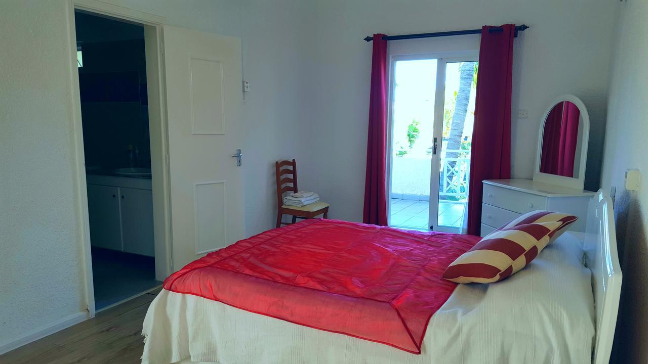 Villa In Le Tamier, 4 Bedrooms, 300M Flic En Flac Beach Flic en Flac Exterior foto